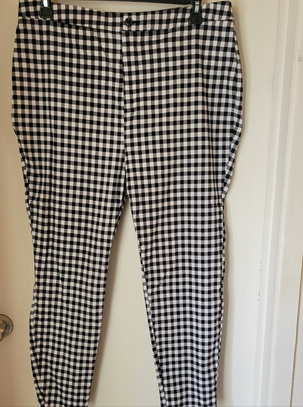 Black & White Gingham Ankle Pants